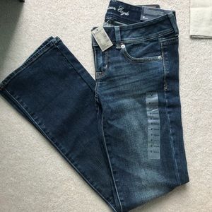 BRAND NEW! AE bootcut jeans